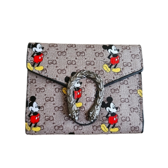 ☆Tan Vegan Leather Mickey Mouse Tri Fold Wallet☆ - Picture 1 of 3